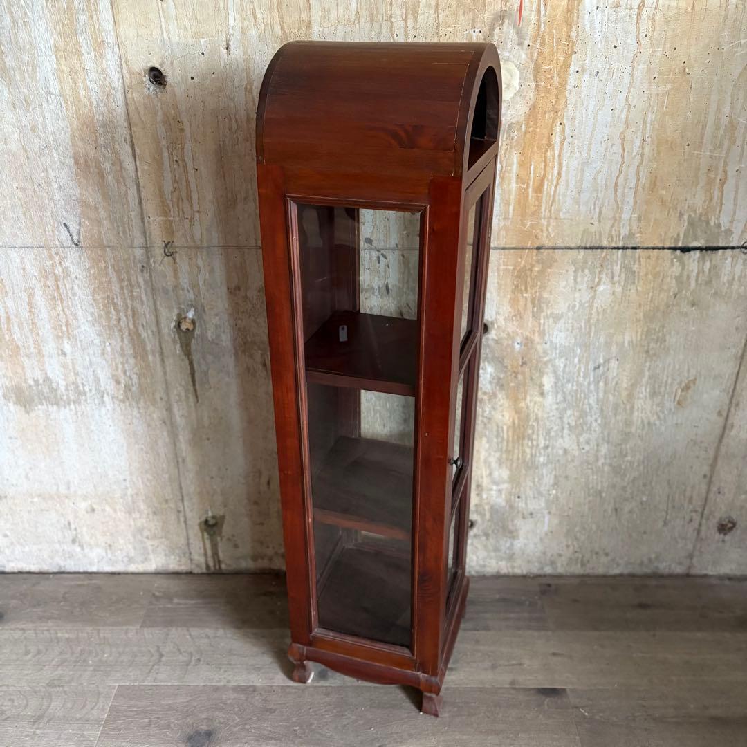 アーチトップのスリムキャビネット　コレクションケース　マホガニー