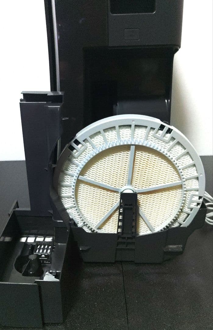 Panasonic 加湿空気清浄機 F-VXM90　2016年製