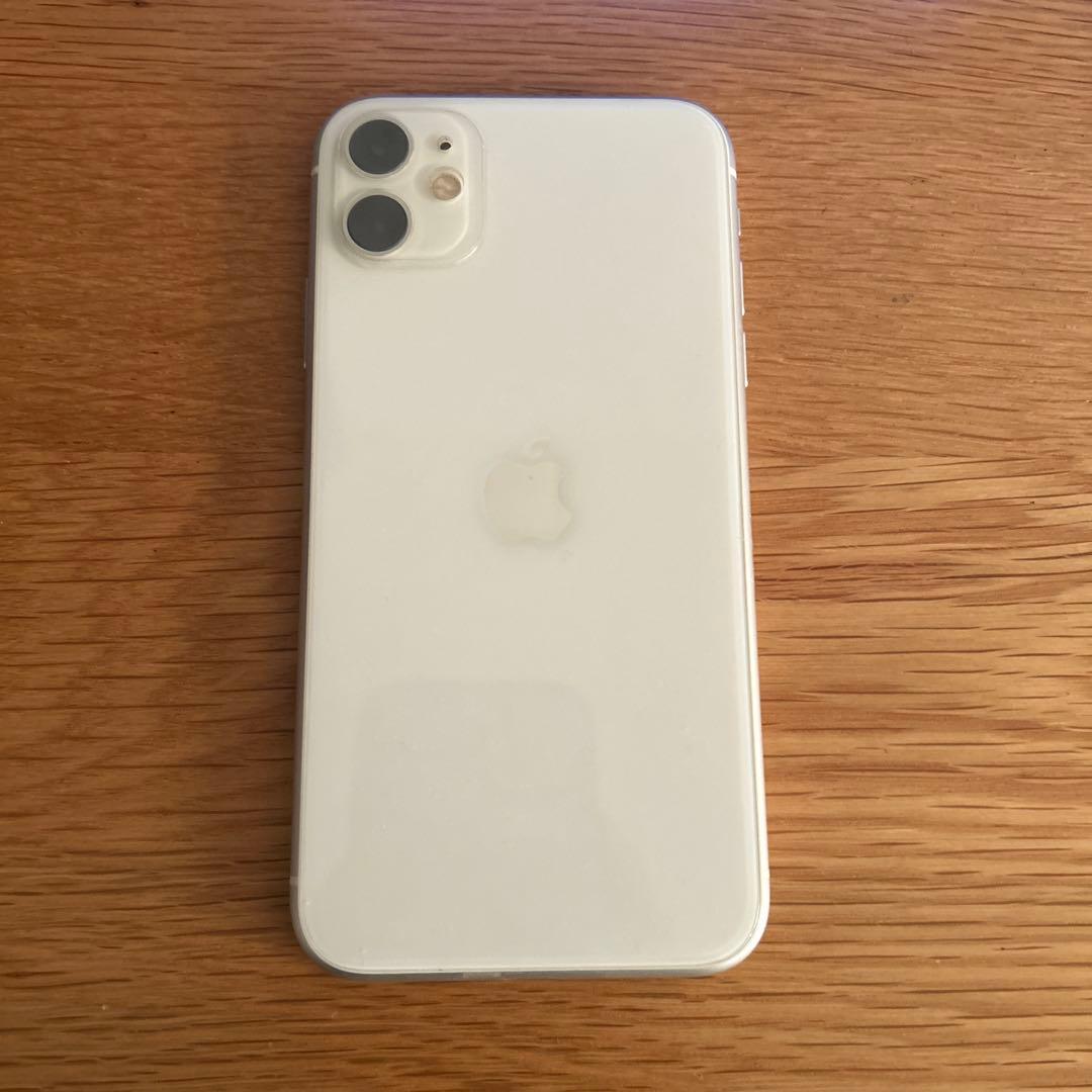 iPhone11 simロックあり