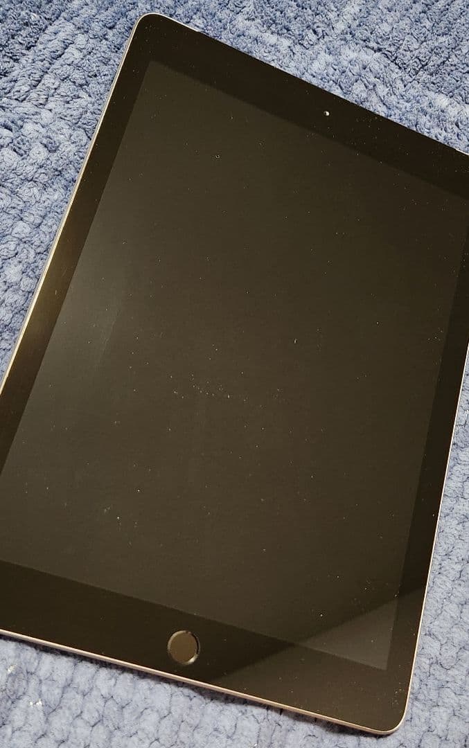 iPad (第6世代) SIMフリー版 32GB