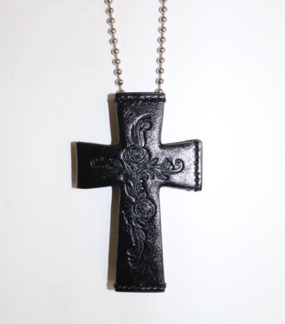 Sculptor Cross Leather Strap Wallet ブラック