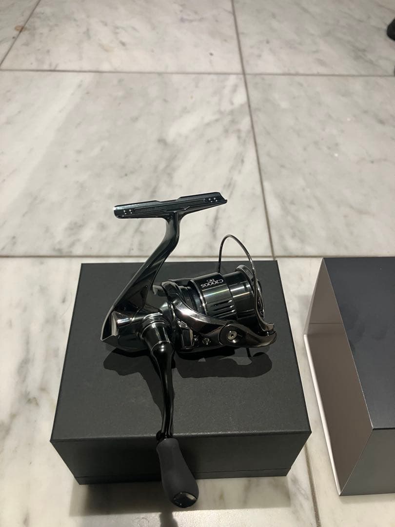 シマノ　22ステラC2000SHG 極美品