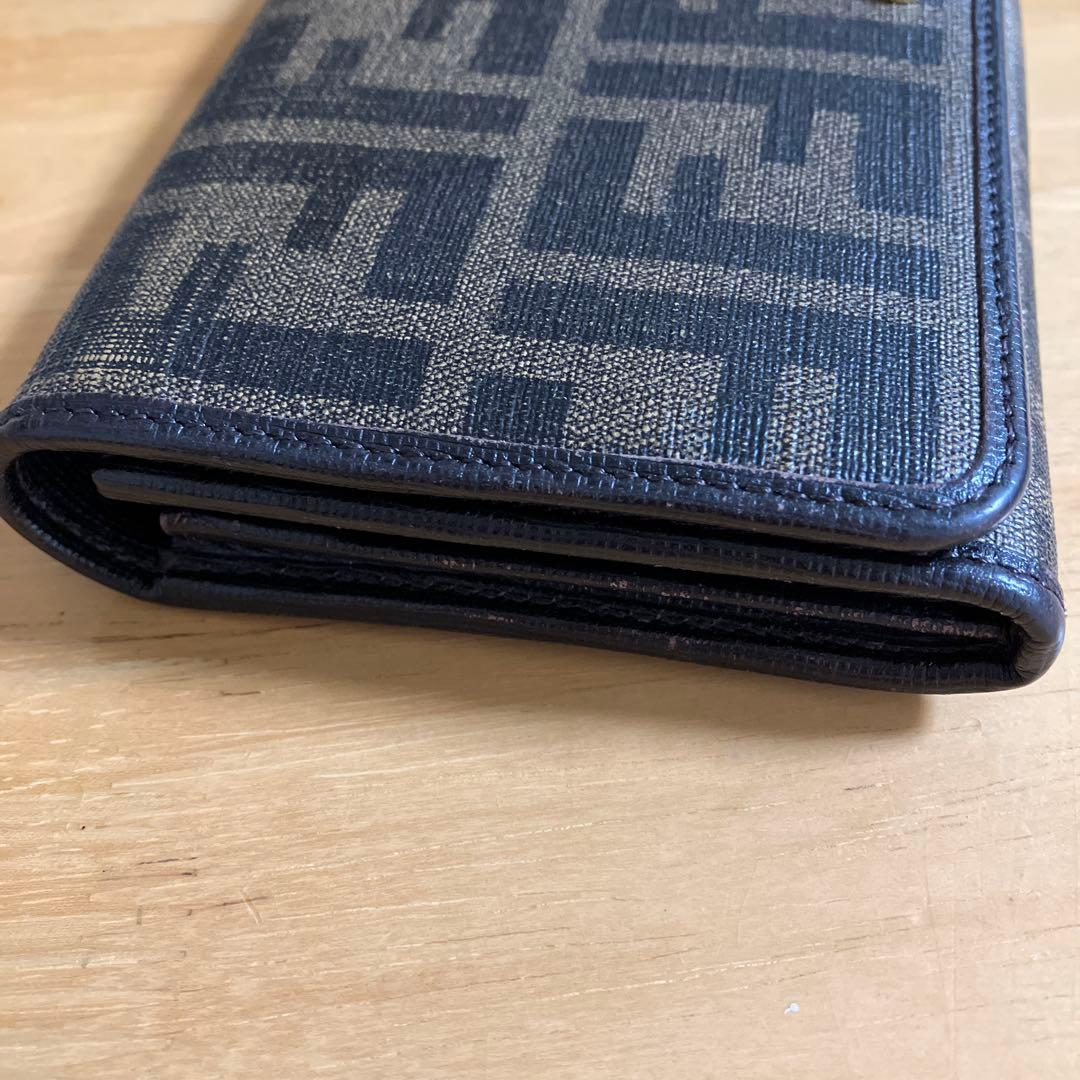 FENDI ズッカ柄　長財布