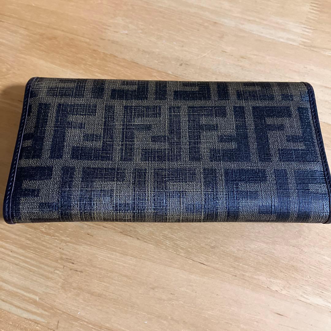 FENDI ズッカ柄　長財布