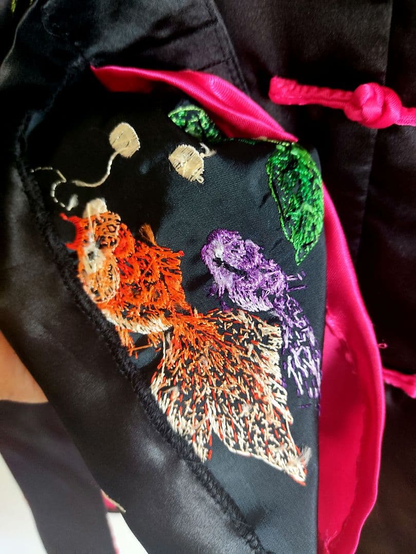 【レア未使用品】手刺繍チャイナジャケット シルク100% ヴィンテージ