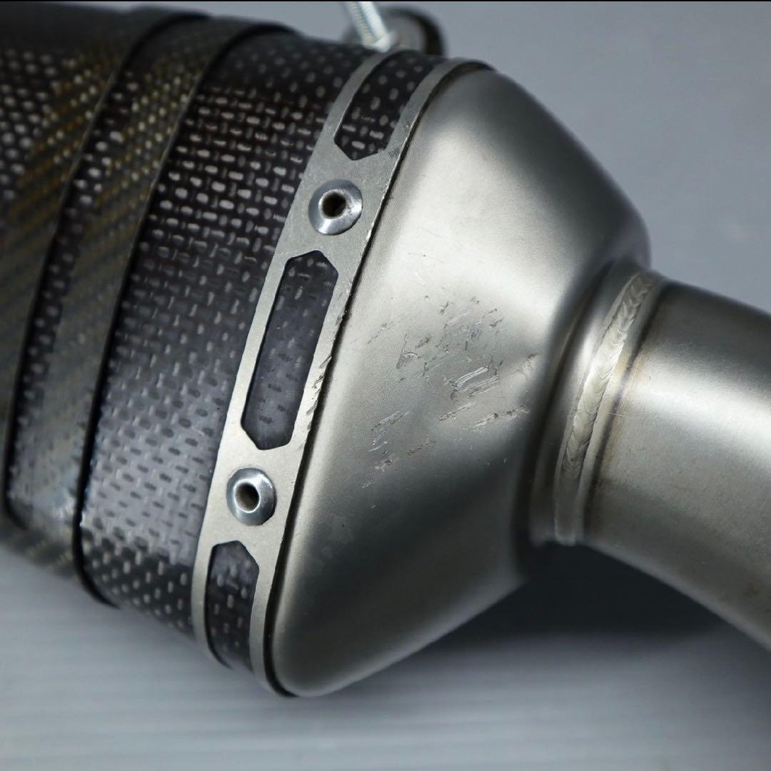 スリップオンマフラー AKRAPOVIC アクラポビッチ