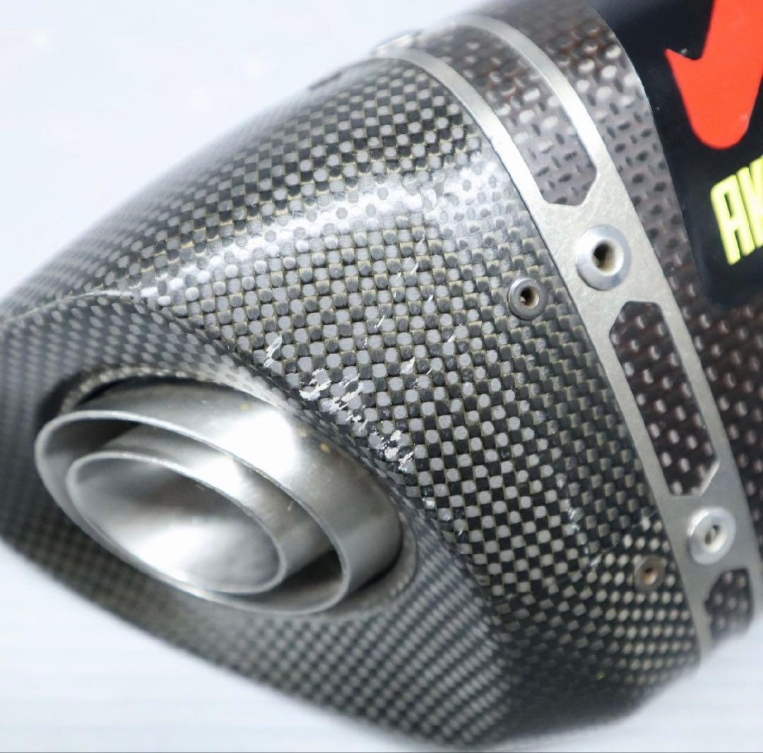 スリップオンマフラー AKRAPOVIC アクラポビッチ