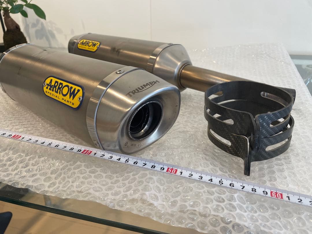 トライアンフ　ストリートトリプル675 マフラー