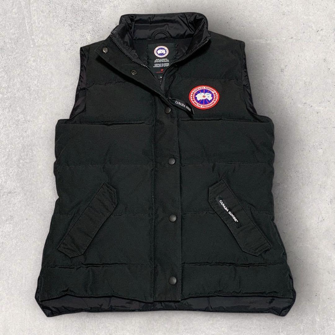 【美品】カナダグース　フリースタイルベスト　2832L　ワッペン　ブラック　S