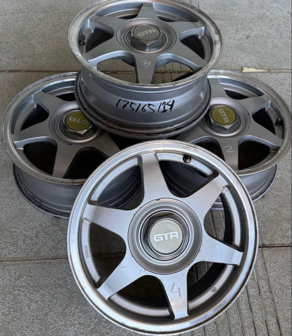 GT一R ネオヒス系当時ホイル 14インチPCD114.3/100-4H