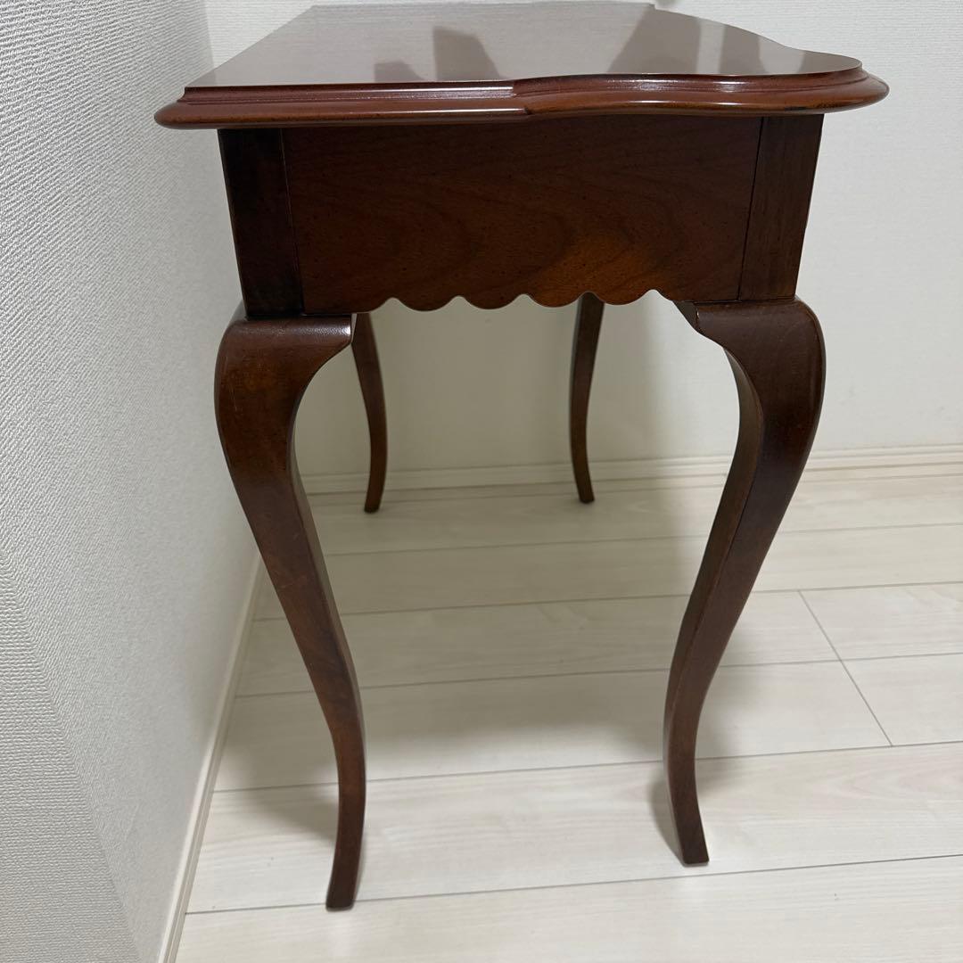 リンホーリン　LYNN・HOLLYN ドレッサー　テーブルのみ