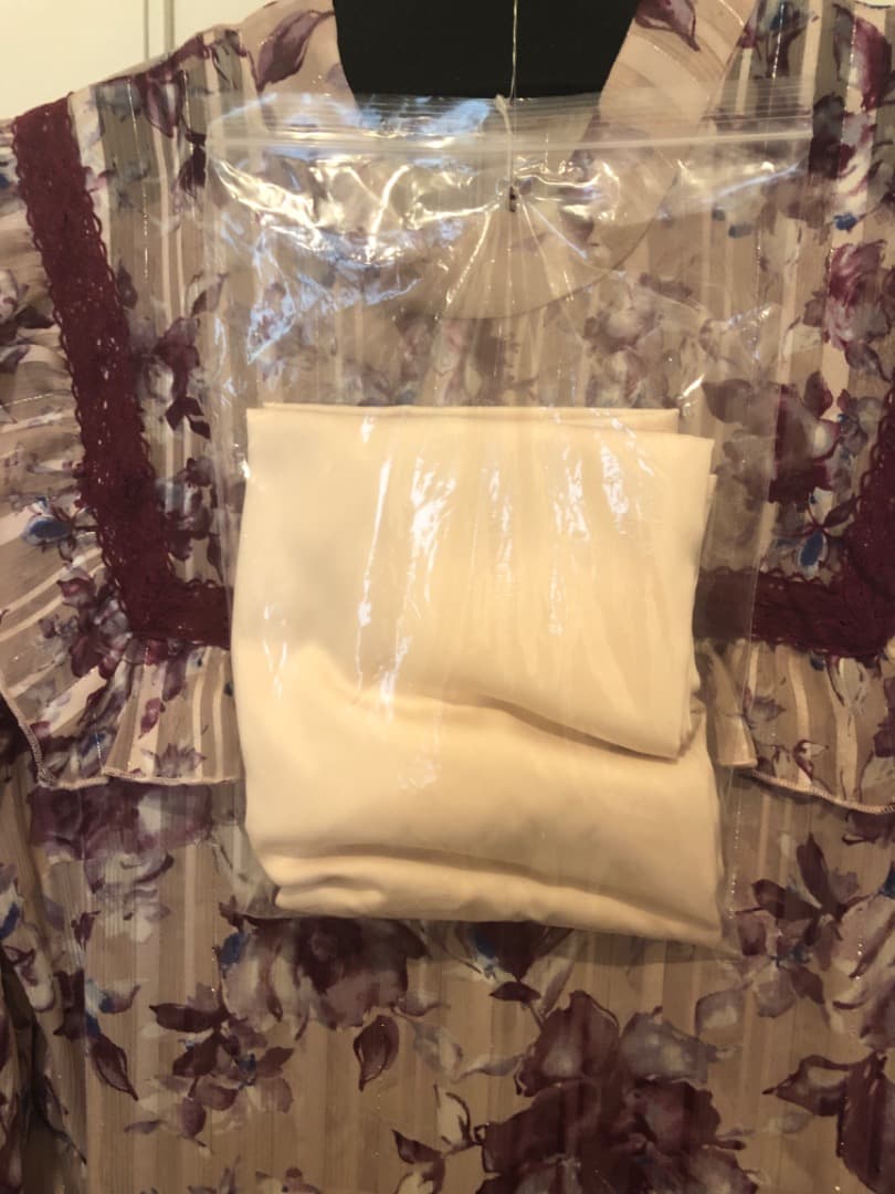 新品未使用　ジルスチュアート　花柄フリル付きワンピース サイズ2