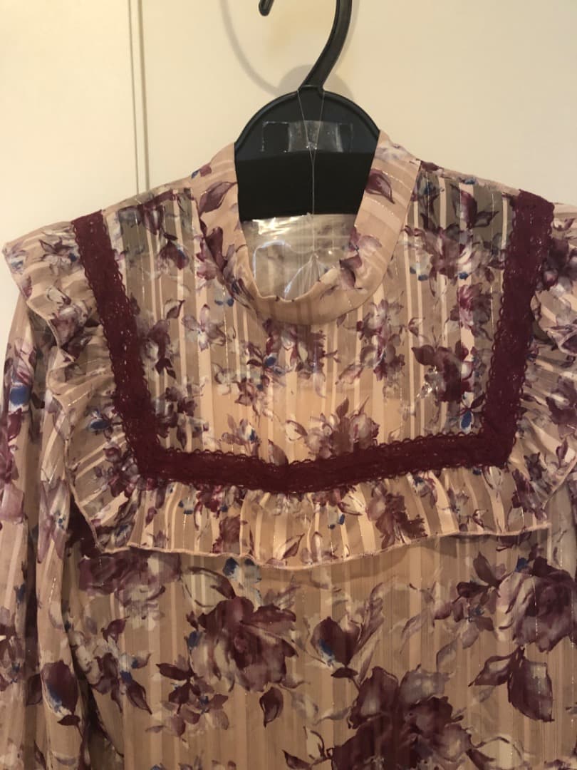 新品未使用　ジルスチュアート　花柄フリル付きワンピース サイズ2