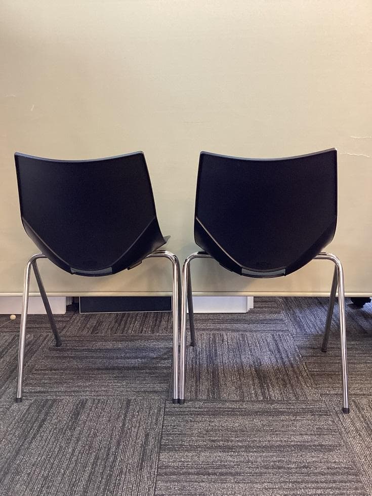 N出品　イタリア製　在庫４脚　２脚セット　コスカチェア　ブラック
