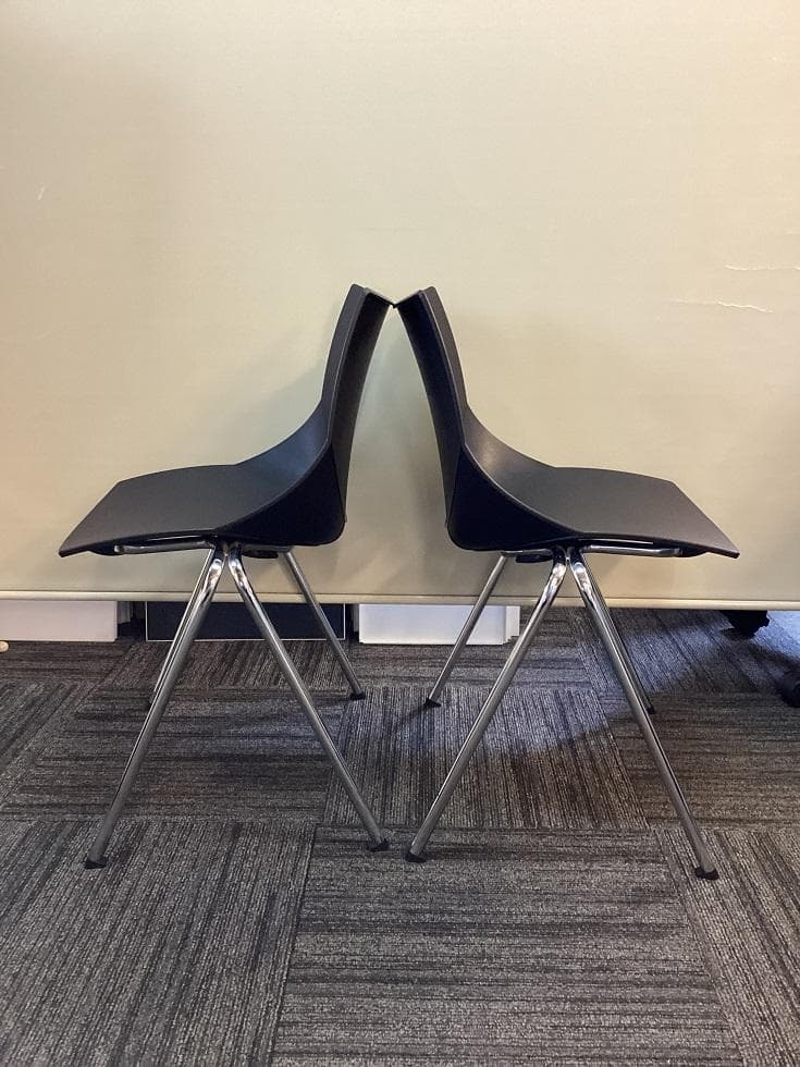 N出品　イタリア製　在庫４脚　２脚セット　コスカチェア　ブラック