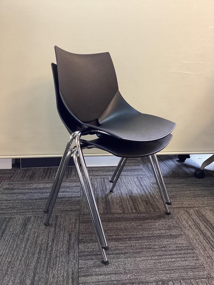 N出品　イタリア製　在庫４脚　２脚セット　コスカチェア　ブラック