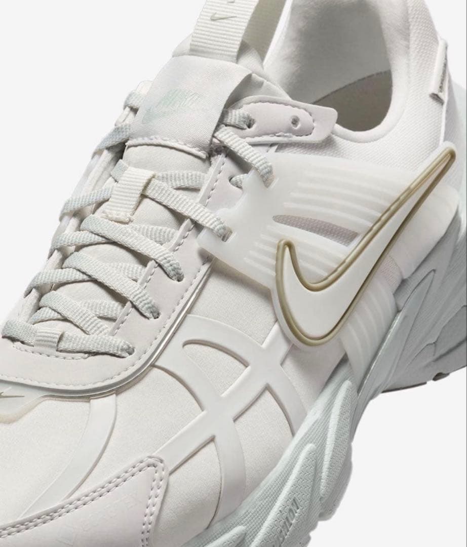 24cm ナイキ ウィメンズ V2Kラン ゴアテックス\"プラチナムティント”