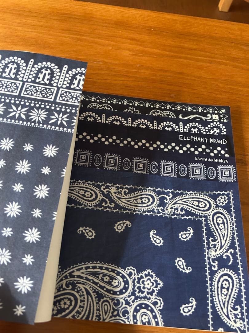 ELEPHANT BRAND バンダナ本　キャピタル