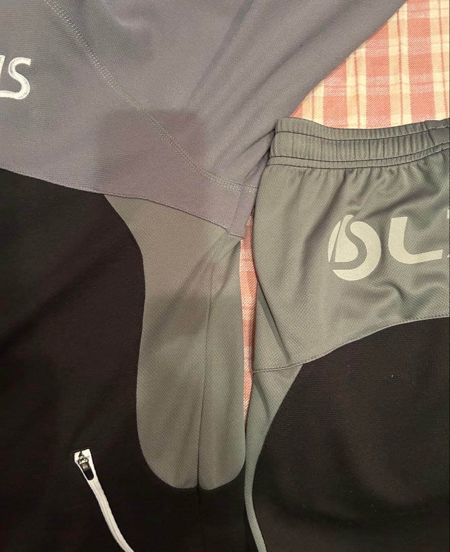 ルースイソンブラ　ジャージ上下セット