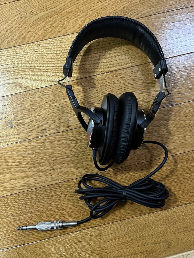 【未使用】SONY密閉型スタジオモニターヘッドホン 黒 MDR-CD900ST