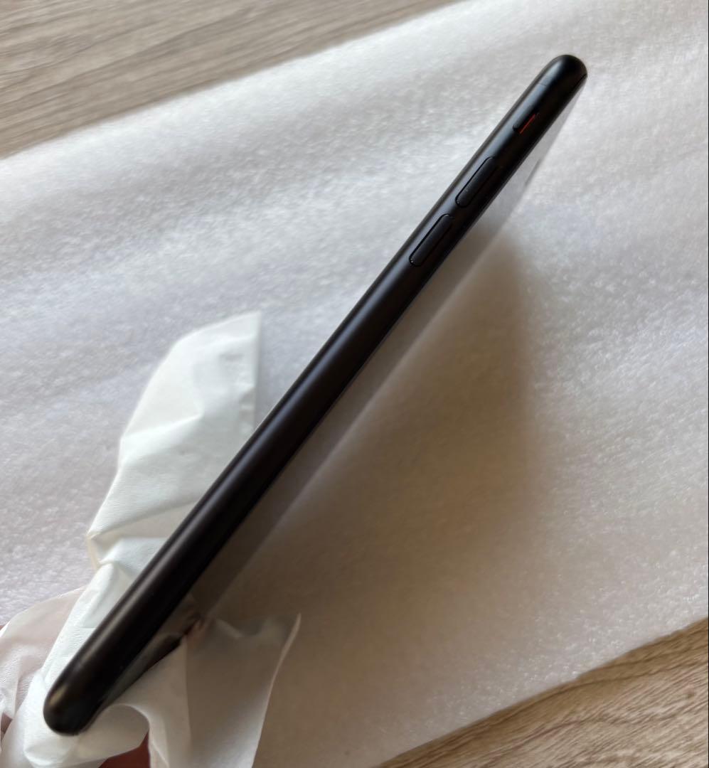 美品 iPhone SE 第二世代 64GB バッテリー83% ブラック