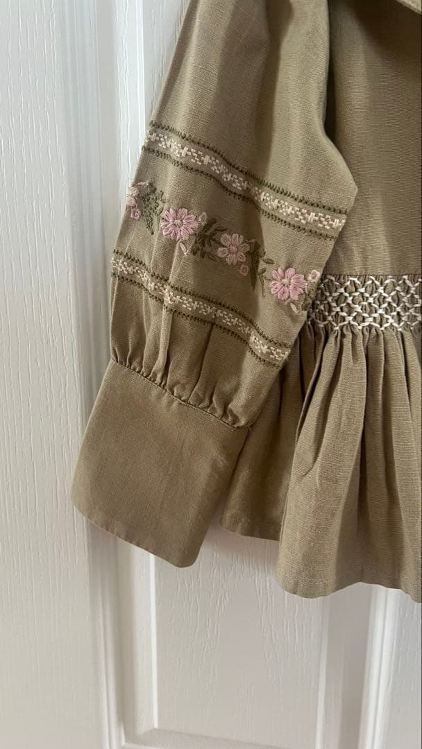 最終値下げApolina kids ブラウス 3-5y