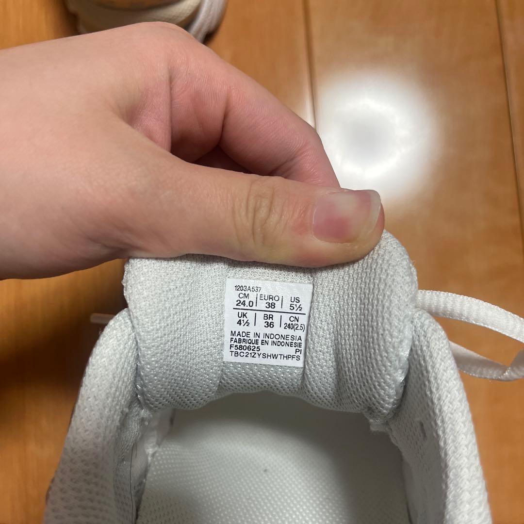 靴 asics gel Kayano 14 white/ graphite grey