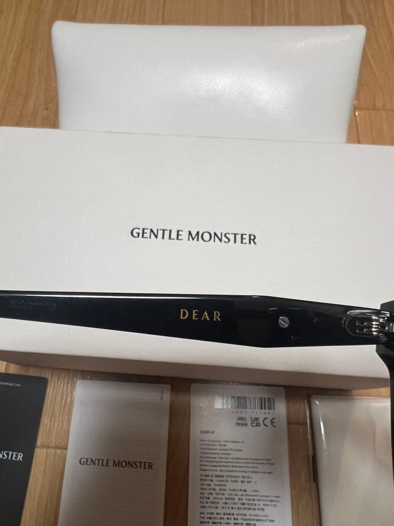 GENTLE MONSTER DEAR 01 ブラック サングラス