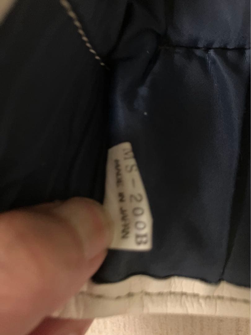 winning ウィニングボクシンググローブ 黒/銀　8オンス MS-200B