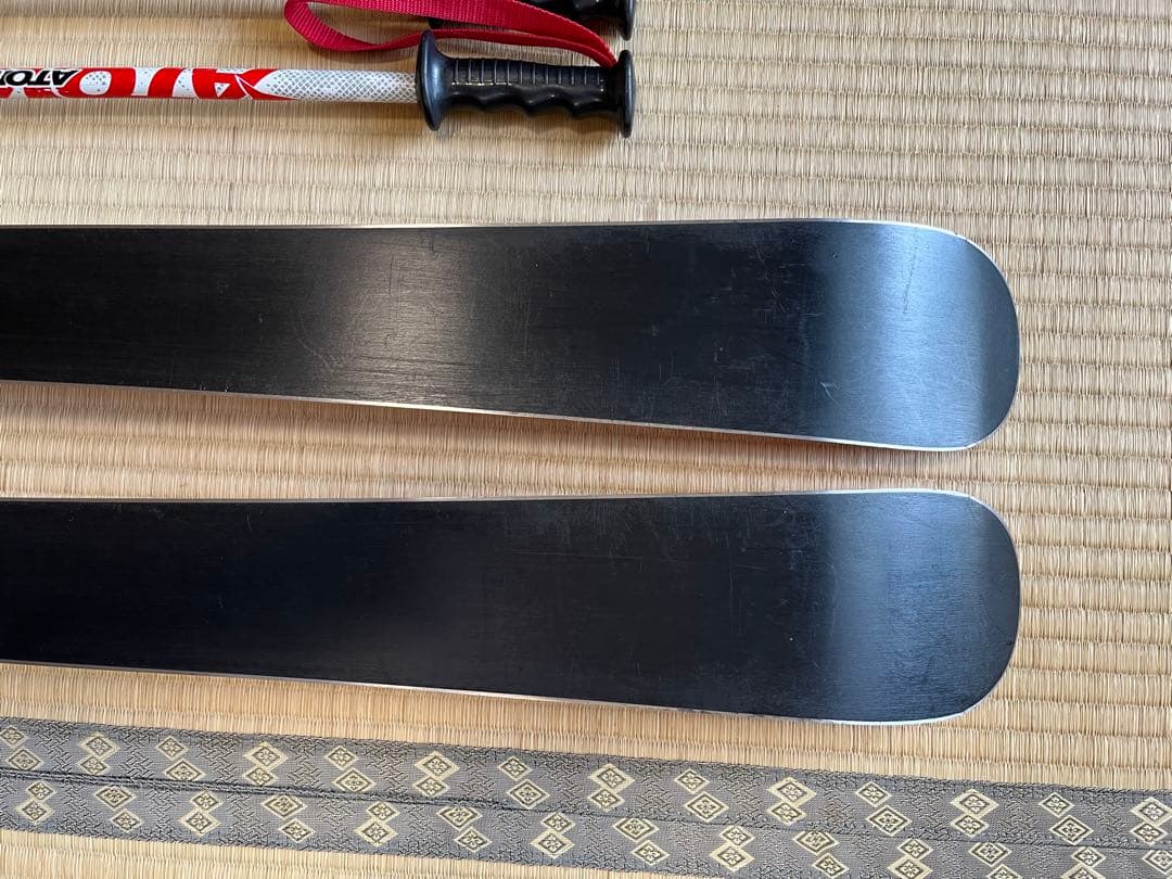 ATOMIC REDSTAR スキー板 子供用　110cm ストック付