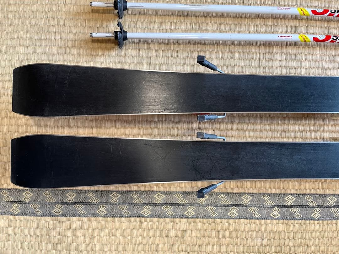 ATOMIC REDSTAR スキー板 子供用　110cm ストック付