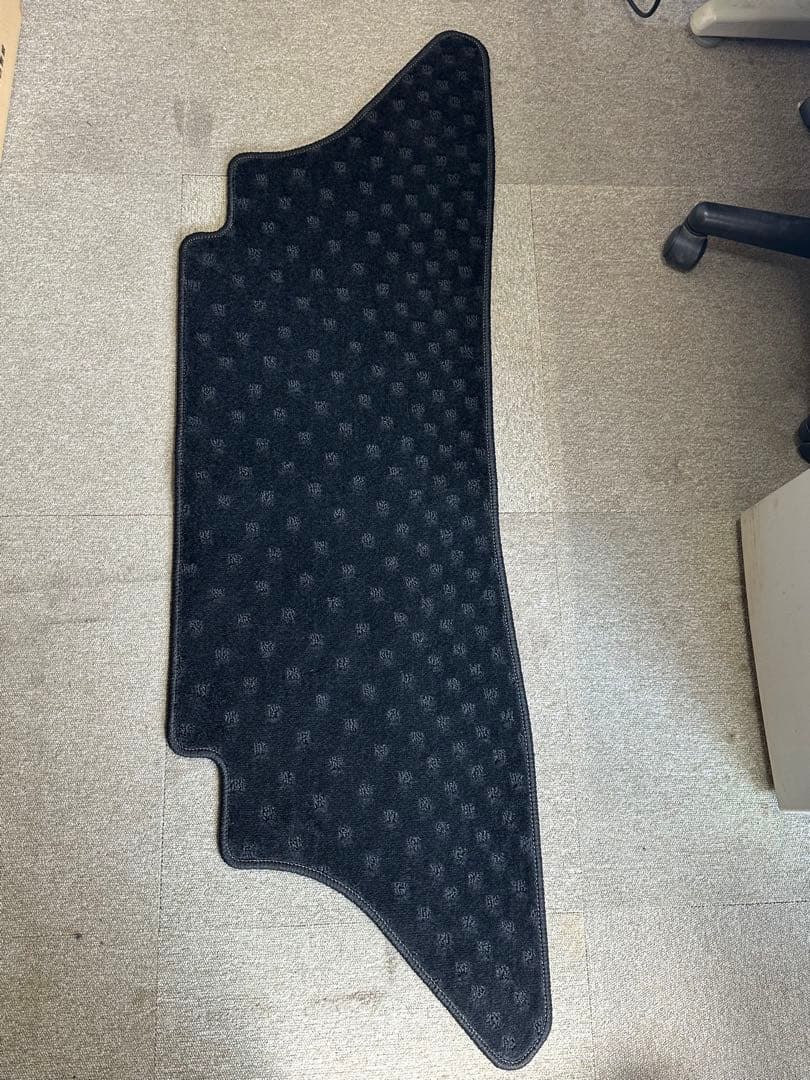 トヨタ　ハイエース　DARK PRIME ‖ 標準ボディ用 新品未使用品です。