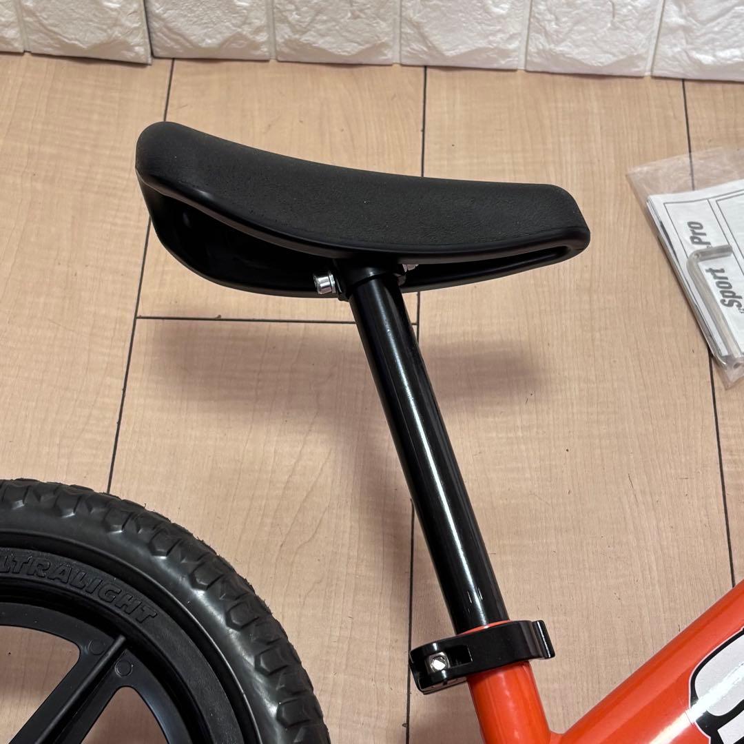 【人気のオレンジ】ストライダー スポーツモデル 12インチ 日本正規品