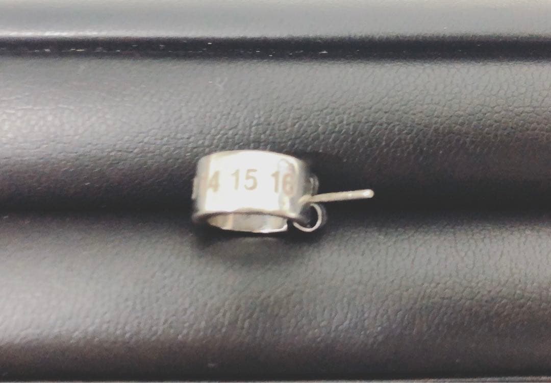 Maison Margiela Logo ナンバー シングルピアス