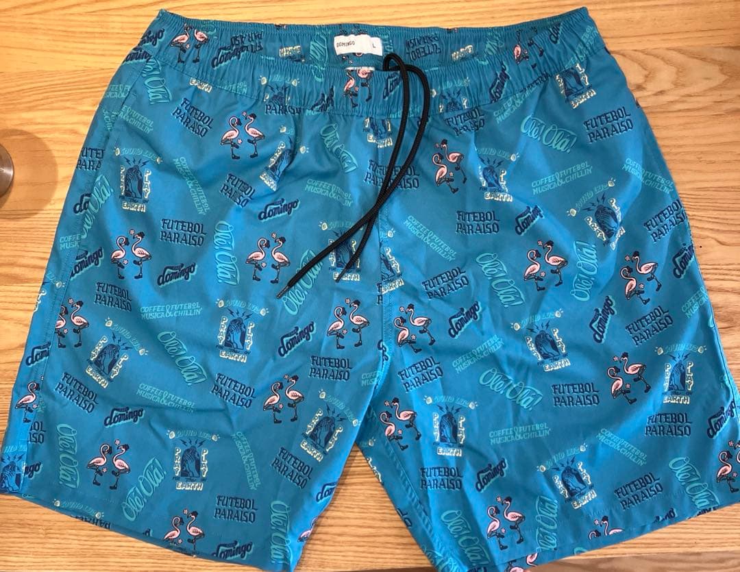 ルースイソンブラ　ドミンゴ　ビーチキャンプ　完売品　ショートパンツＬサイズ