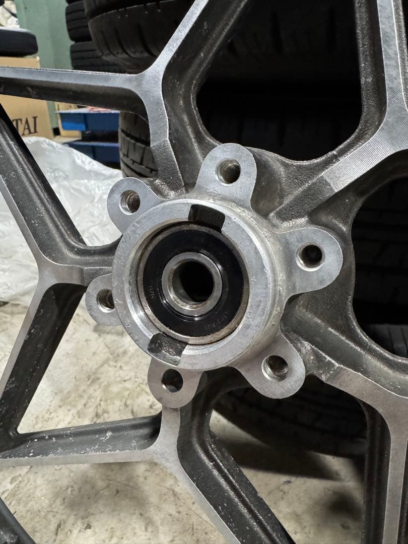 GSX400F 純正　フロント　星キャス　19インチ　ダブルディスク対応