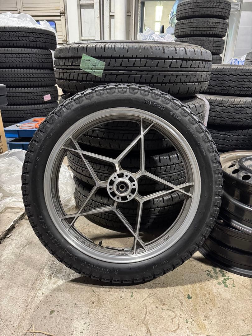 GSX400F 純正　フロント　星キャス　19インチ　ダブルディスク対応