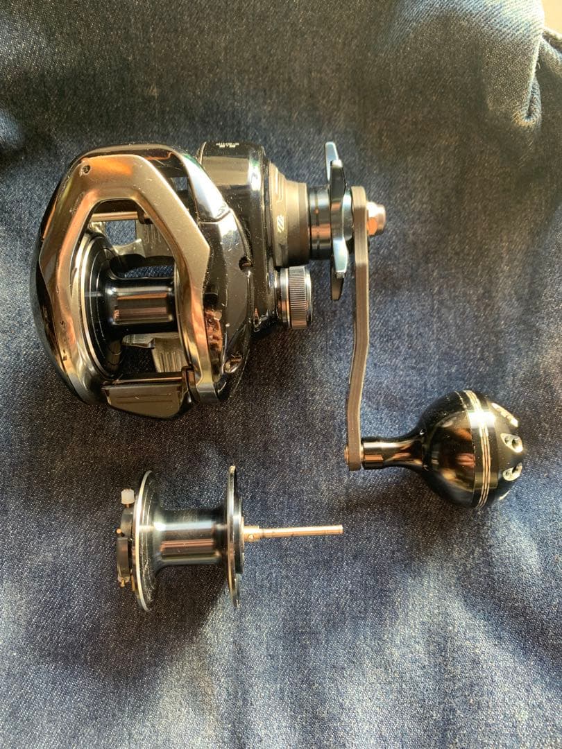 【最終値下げ　早い者勝ち】　シマノ　17グラップラー300HG