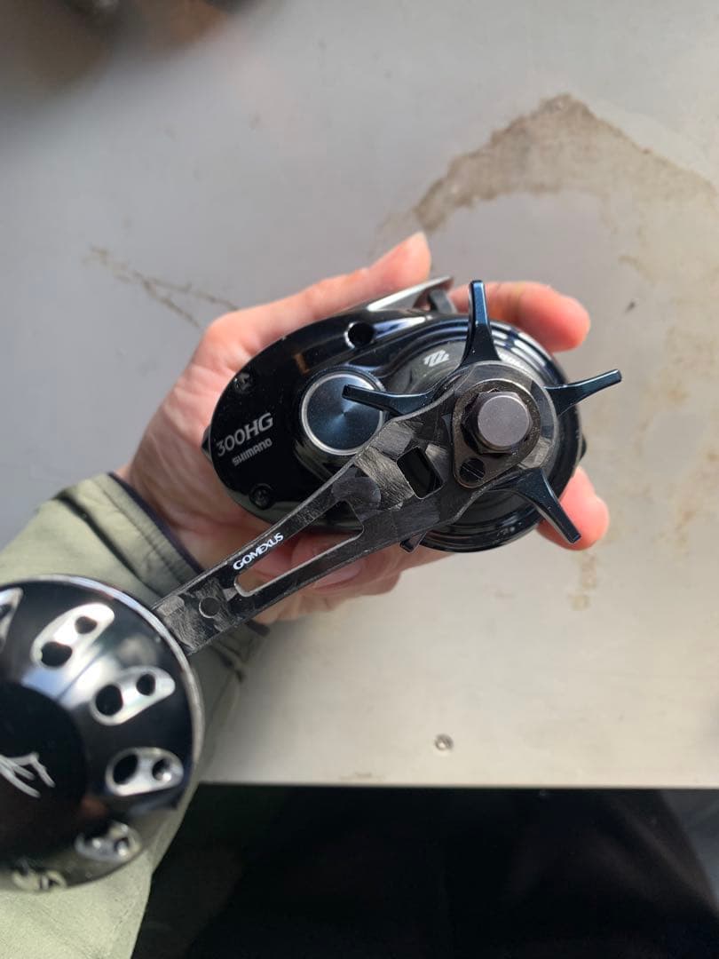 【最終値下げ　早い者勝ち】　シマノ　17グラップラー300HG