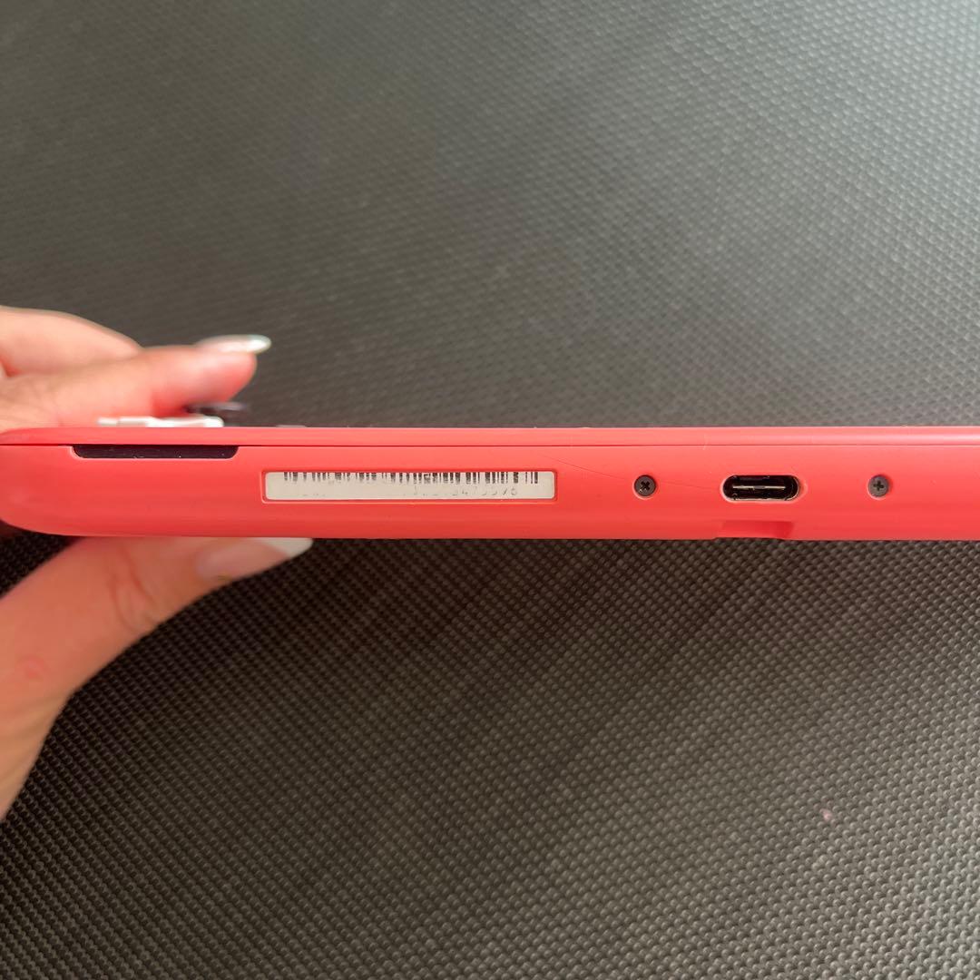 【使用可能】【部品不足】Nintendo Switch Lite コーラル