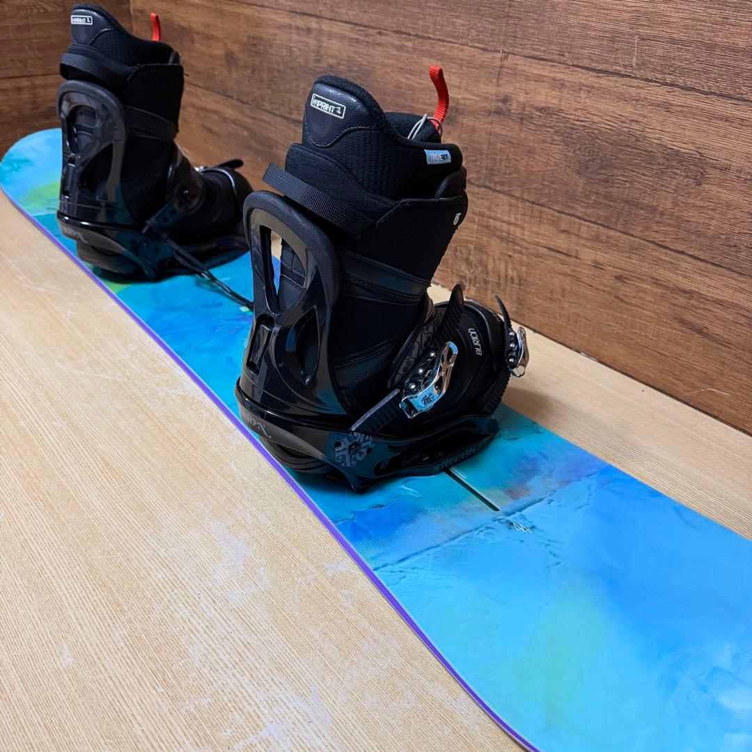 美品　BURTON バートン　レディース　スノーボード4点144cm est