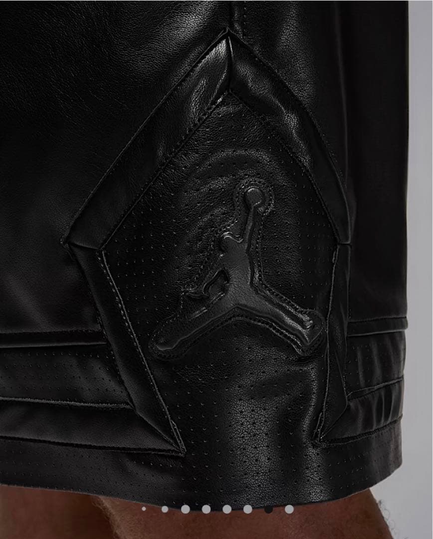 新品　完売品　Air Jordanレザーショートパンツ　サイズS