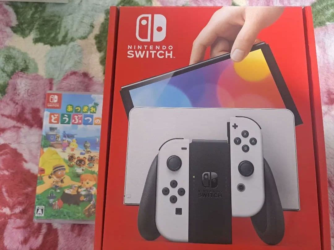 ぴ*け様 Nintendo Switch 本体 ホワイト Joy-Con付き