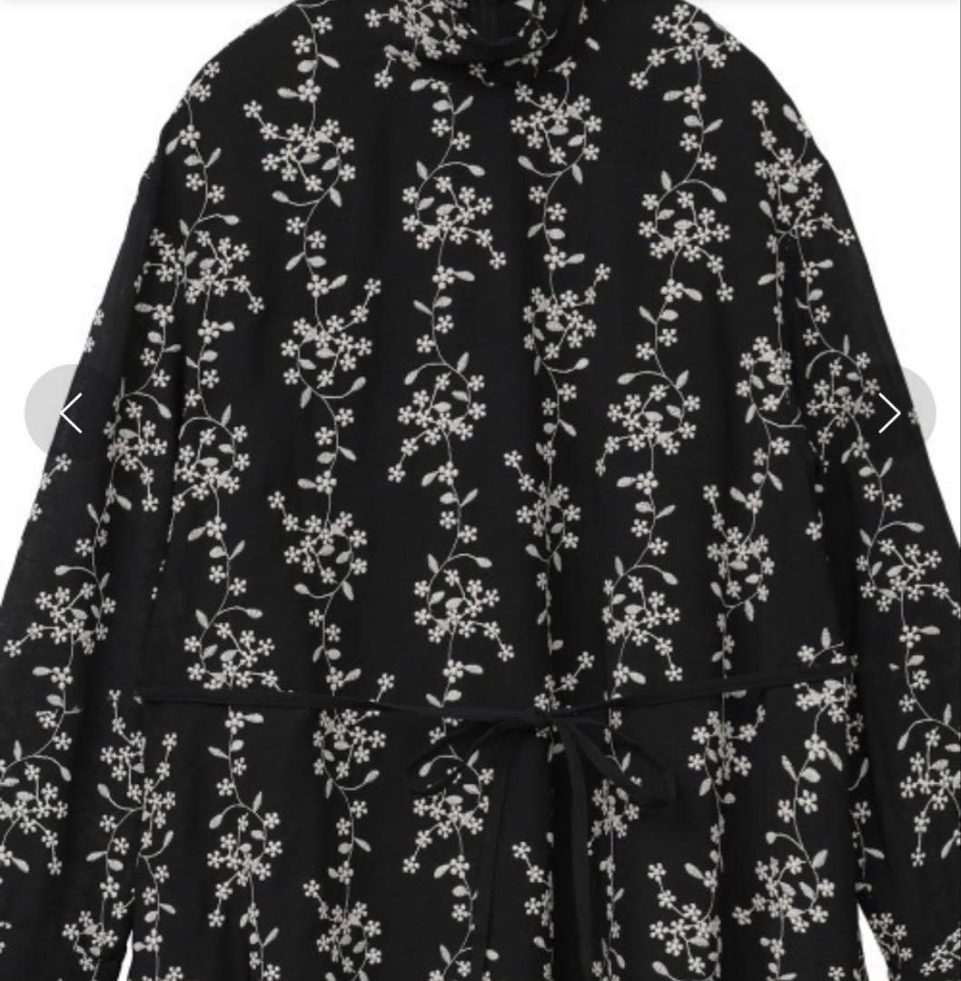 CLANE:クラネ　STRIPE FLOWER EMBROIDERYワンピース