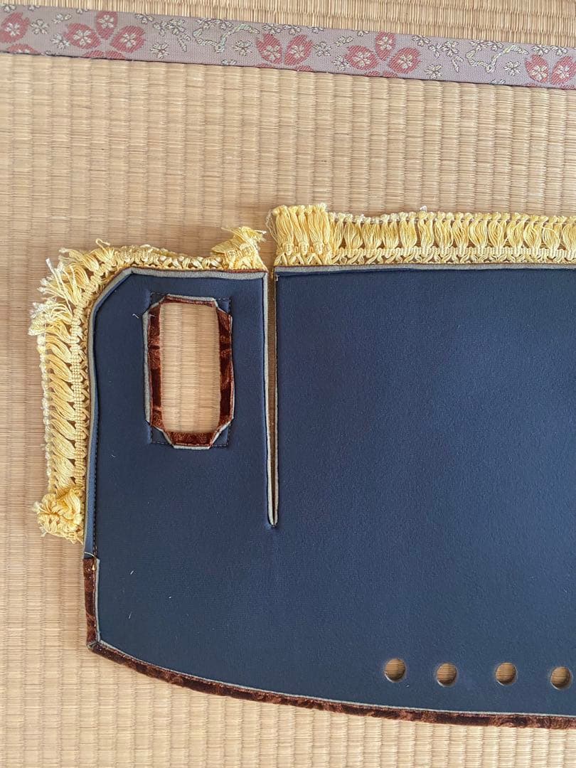 タ*ウ様 金華山ダッシュボードマット ローレルモケット 4tワイド