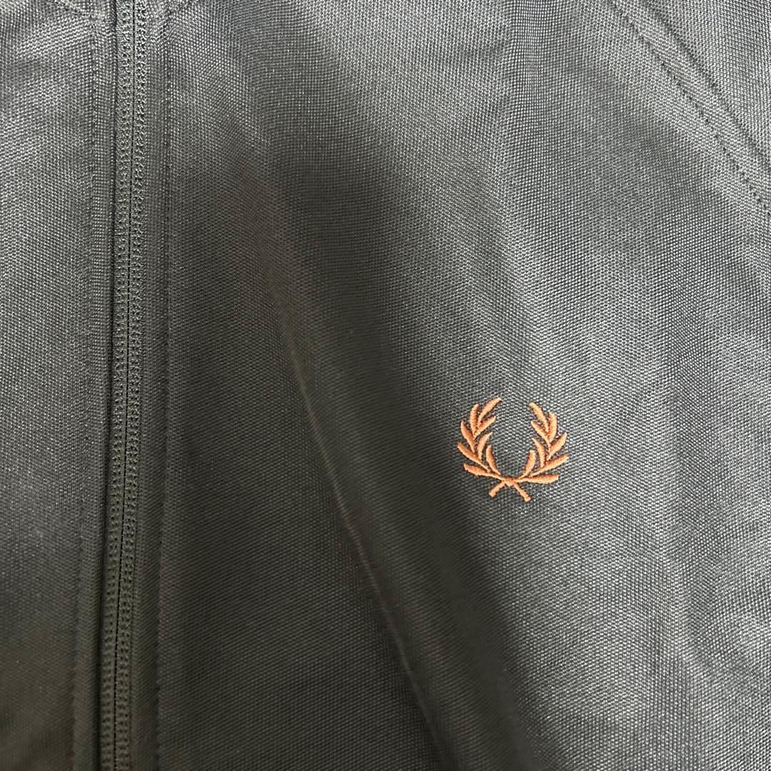 美品　FRED PERRY/フレッドペリートラックジャケット