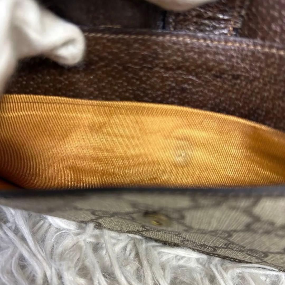 GUCCI GGスプリーム　レザー　ポーチ　セカンドバッグ　クラッチバッグ