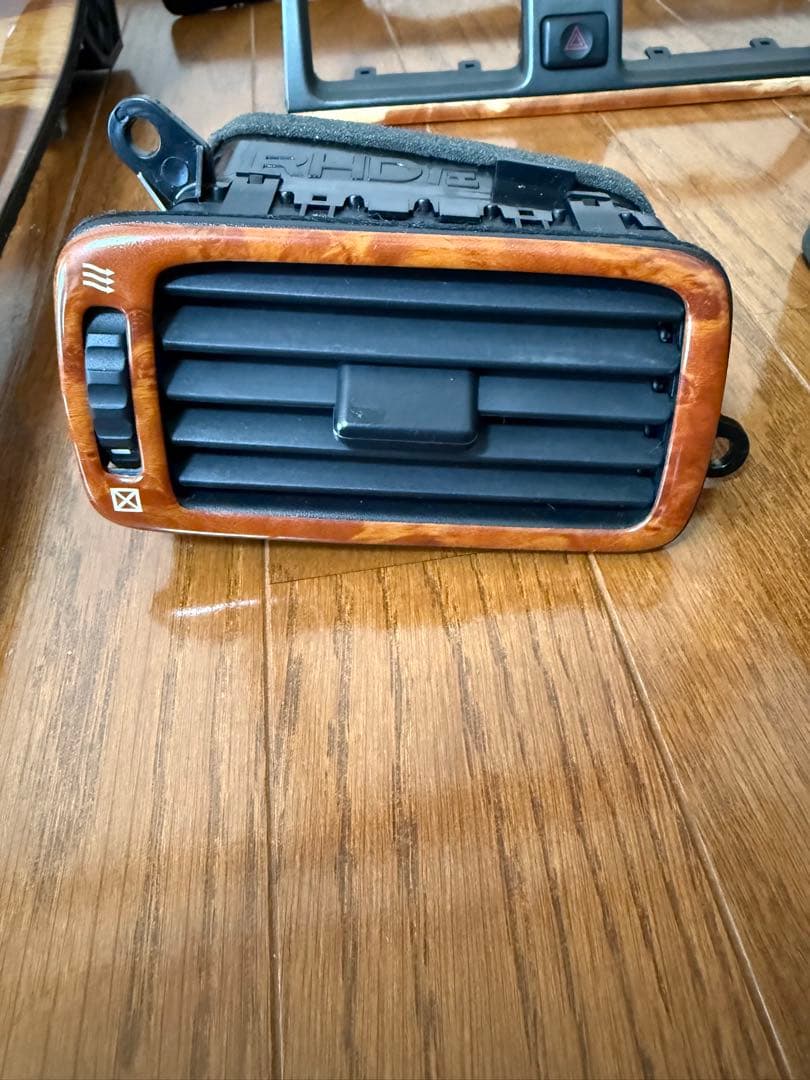 20セルシオ後期 エアコン吹き出し口 ウッドパネル 内装品