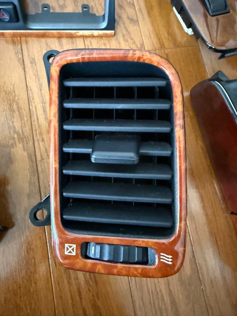 20セルシオ後期 エアコン吹き出し口 ウッドパネル 内装品