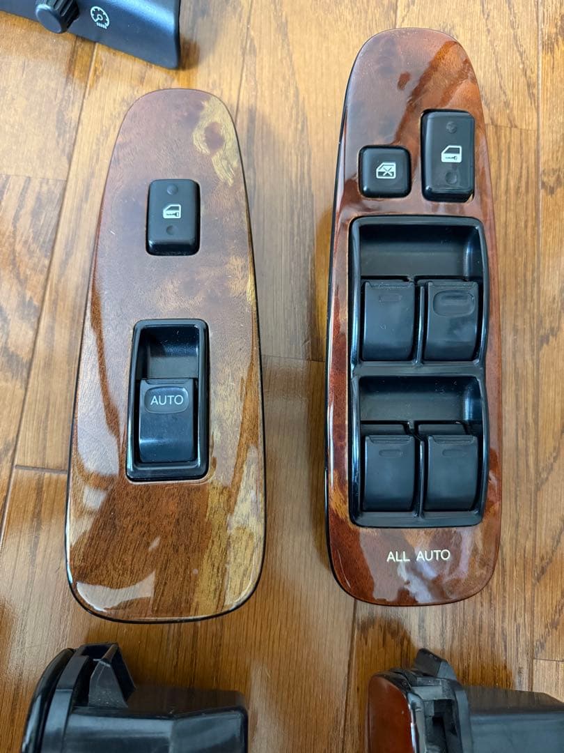 20セルシオ後期 エアコン吹き出し口 ウッドパネル 内装品